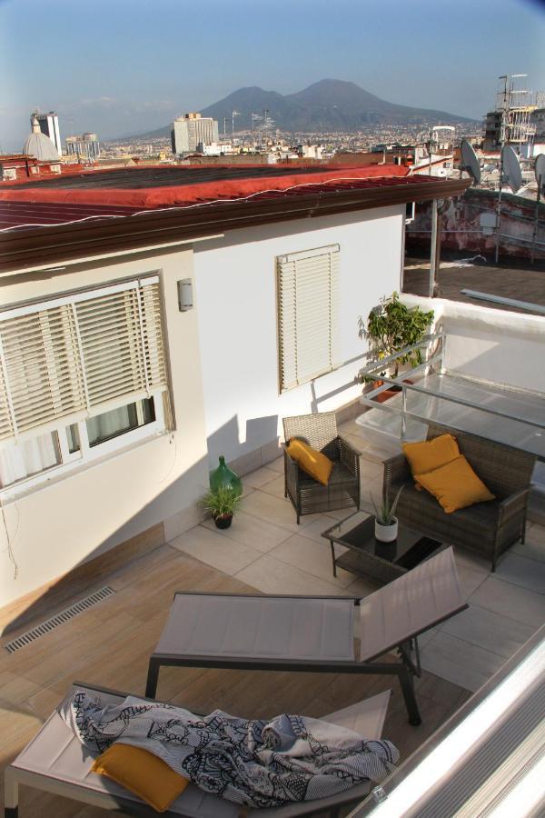 לינה וארוחת בוקר נאפולי Casa Franzese מראה חיצוני תמונה