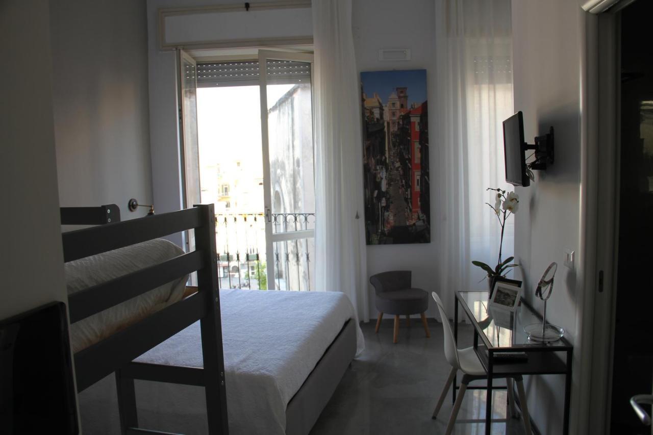 לינה וארוחת בוקר נאפולי Casa Franzese מראה חיצוני תמונה